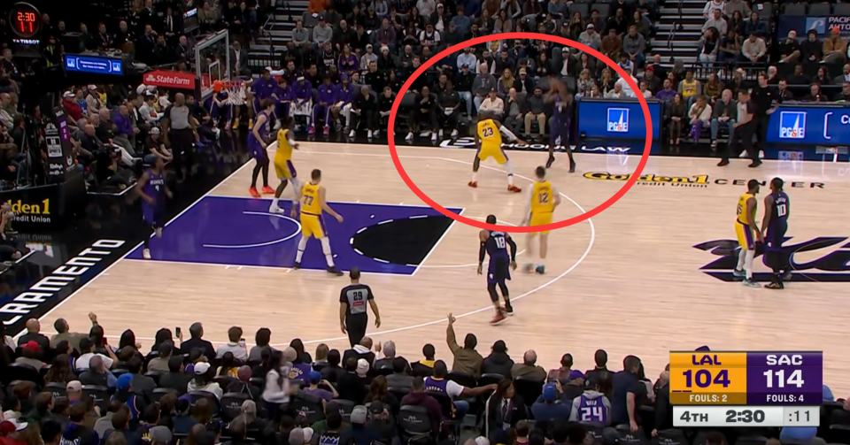 电竞比分网-灾难！詹皇当卧底，13秒内失误+不防守葬送湖人，东契奇带不动他