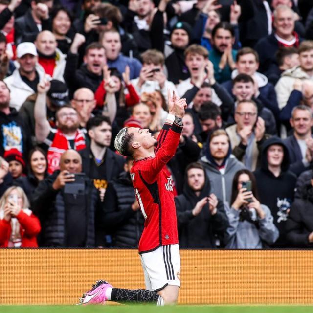 1710696423255054130.jpg 【足总杯】阿马德绝杀+脱衣染红,曼联加时4-3利物浦