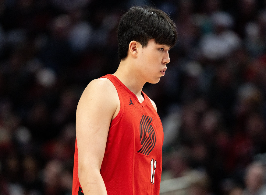 电竞比分-杨瀚森G联赛14分17板采访!渴望更多球权,亲承应对小阵容更自如