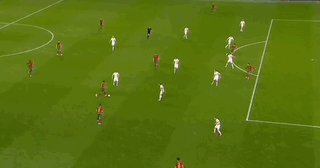 1679612883662093852.gif 电竞比分网-【欧预赛】C罗梅开创纪录!葡萄牙4比0大胜鱼腩