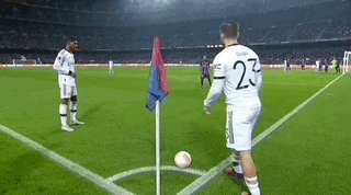 1676584381463014015.gif 电竞比分网-【欧联杯】拉菲传射,拉师傅破门造乌龙,巴萨2-2曼联
