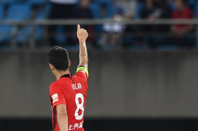 1621165592663030158.jpg 【中超】奥斯卡双响吕文君头槌 海港3比0大连人
