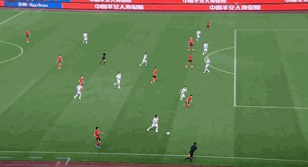 1621165701726055868.gif 【中超】奥斯卡双响吕文君头槌 海港3比0大连人