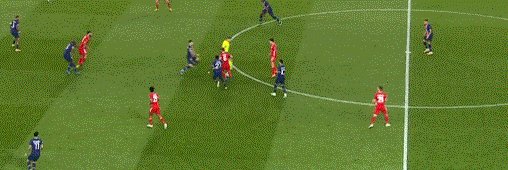 1618346672349058794.gif 电竞比分-【欧冠】内马尔两中框+失单刀空门 巴黎负拜仁晋级