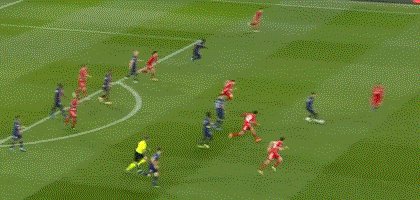 1618348482155083624.gif 电竞比分-【欧冠】内马尔两中框+失单刀空门 巴黎负拜仁晋级