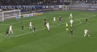 1771026625454059820.gif 电竞比分网-【意甲】莫德里奇制胜豁牙失点 AC米兰2比1客胜比萨